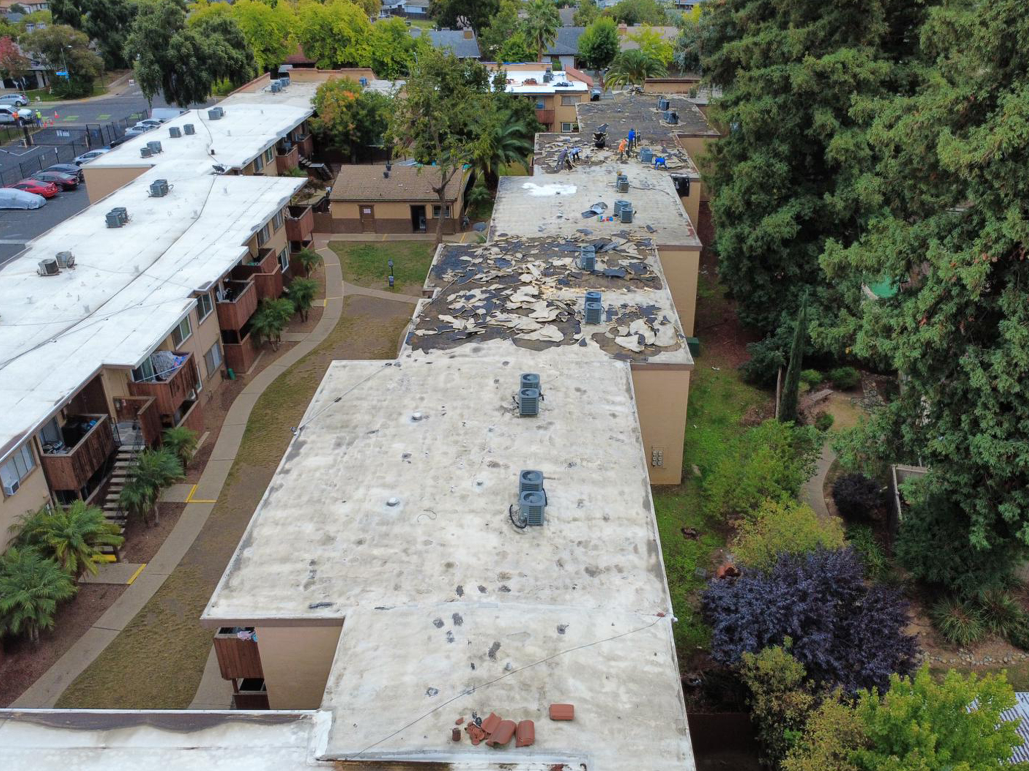 Apartment Building Reroof in Sacramento